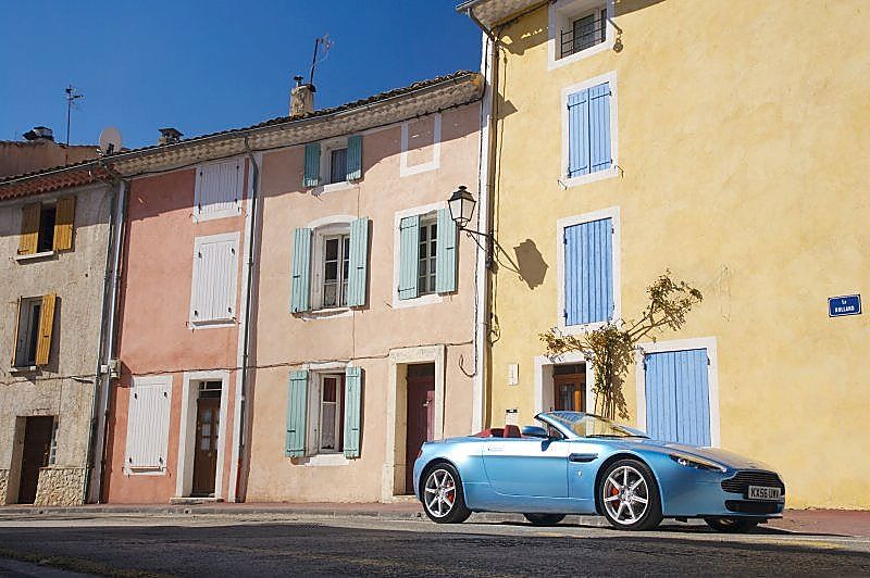 阿斯顿-马丁V8 Vantage外观图片