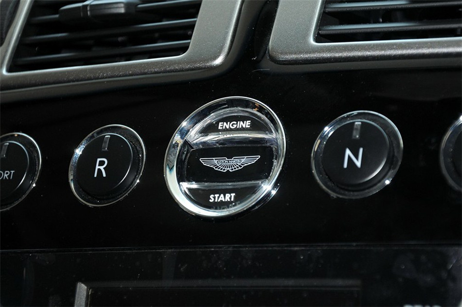 阿斯顿·马丁 2012款 4.7L AT S Coupe 内饰