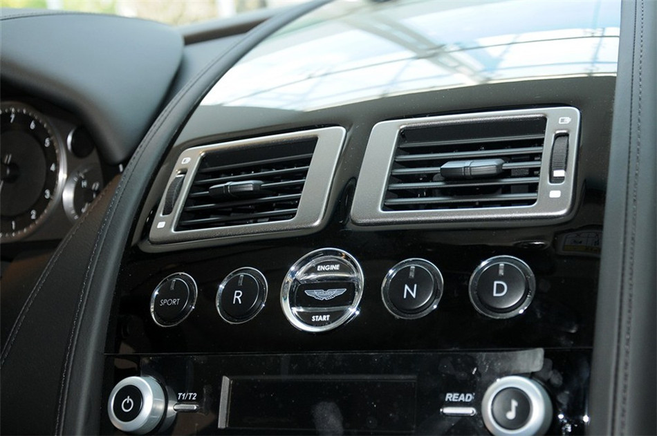 阿斯顿·马丁 2012款 4.7L AT S Coupe 内饰