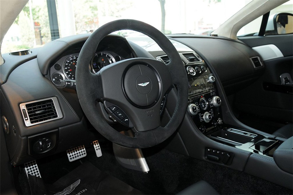 阿斯顿·马丁 2012款 4.7L AT S Coupe 内饰