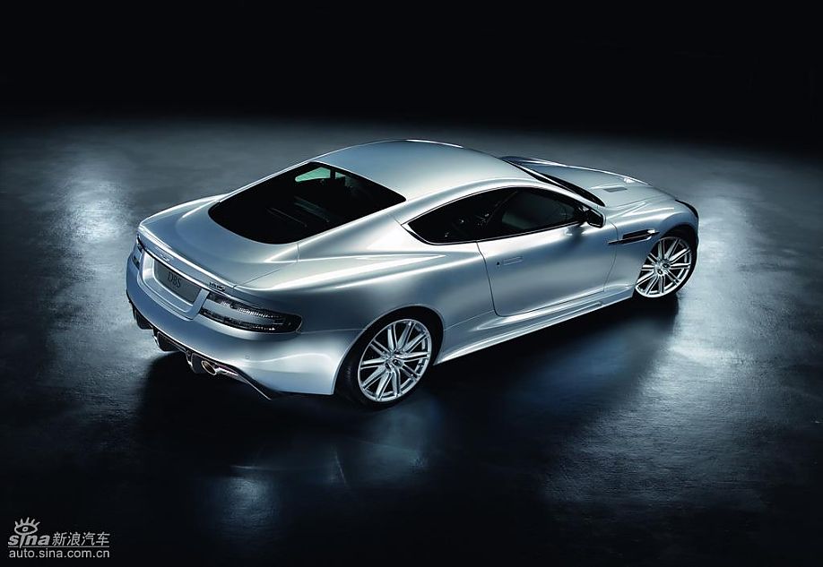 阿斯顿马丁到店