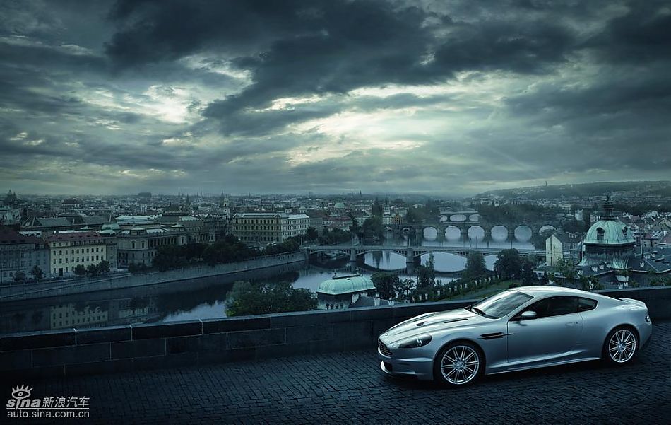 阿斯顿马丁到店