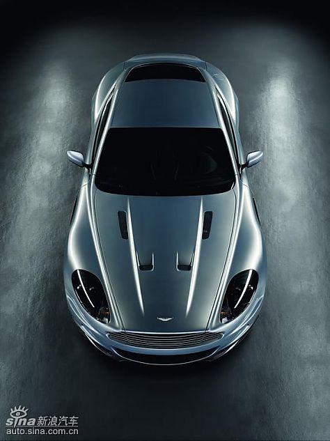 阿斯顿马丁到店