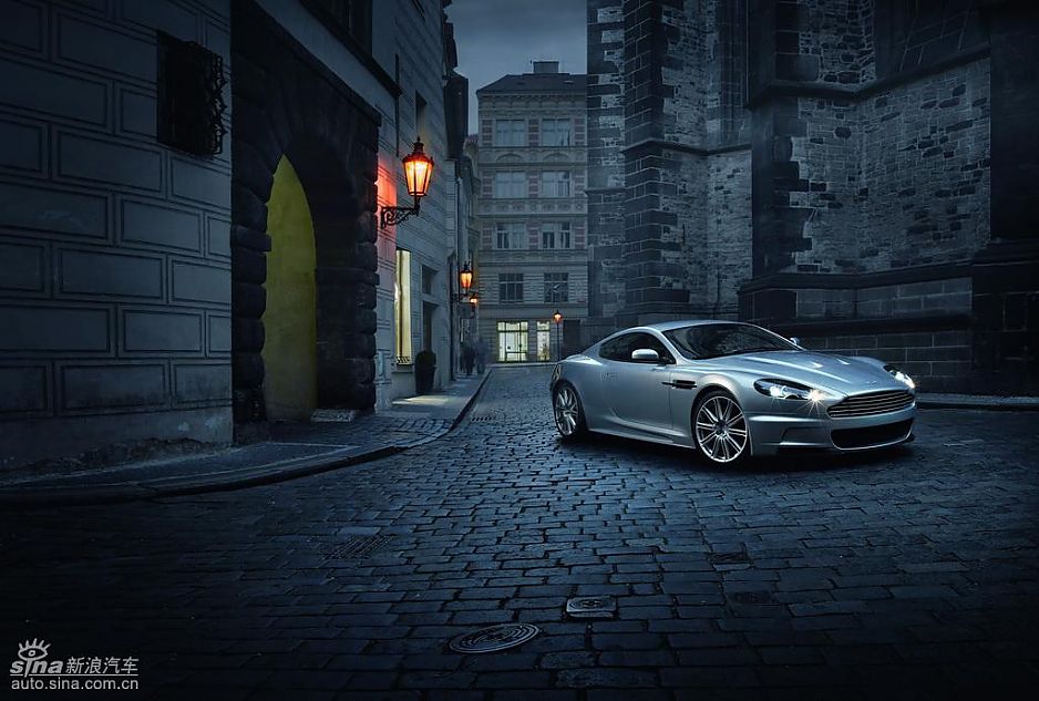 阿斯顿马丁到店