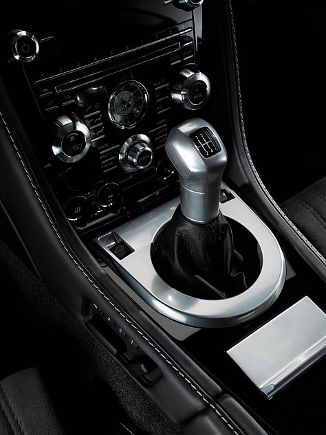 阿斯顿-马丁DBS内饰及细节