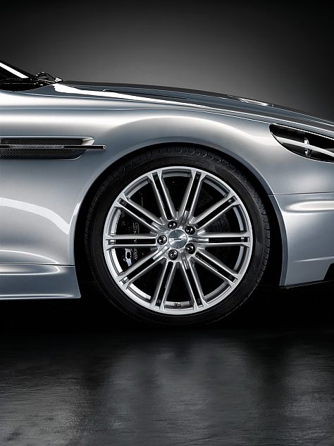 阿斯顿-马丁DBS外观及细节