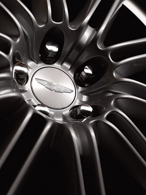 阿斯顿-马丁DBS外观及细节