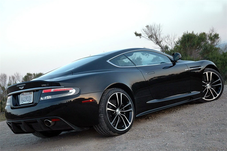 阿斯顿马丁DBS 2010款 Carbon Black 外观