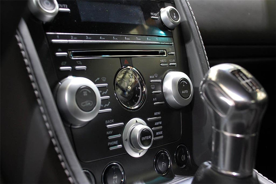 V12 Vantage 2012 6.0L MT Roadster