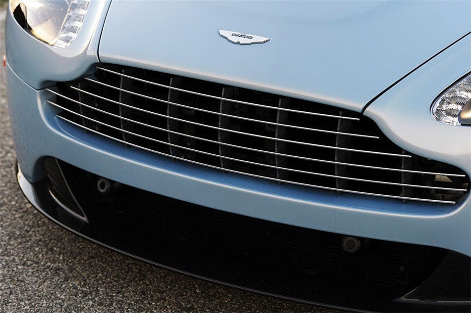 V12 Vantage 2012 6.0L MT Roadster