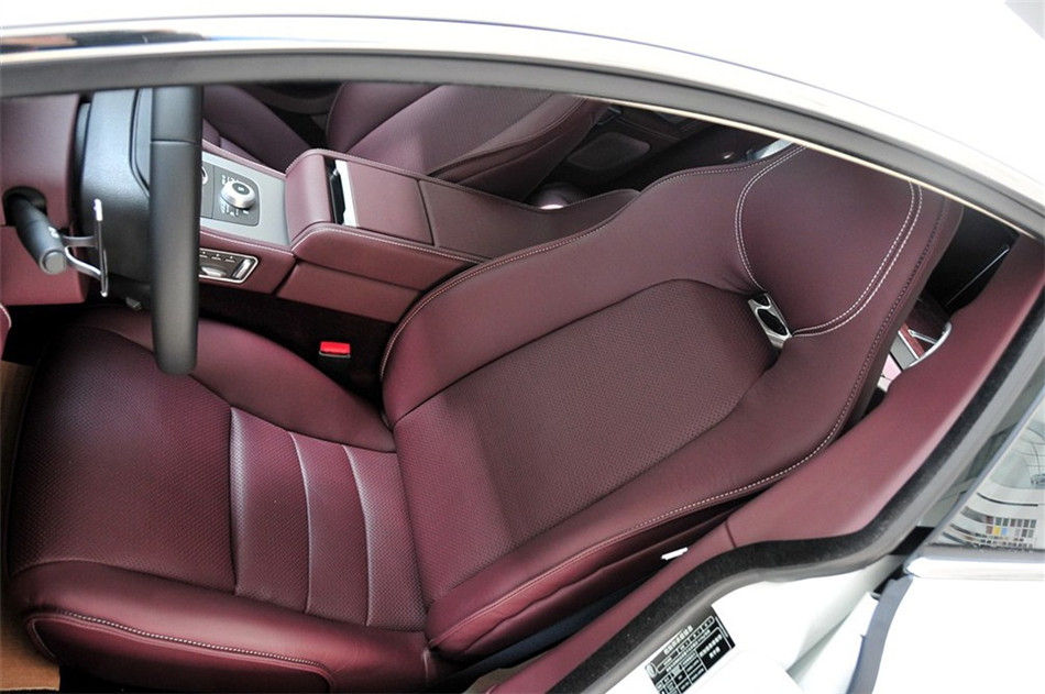 ˹· 2010 6.0L AT  οռ