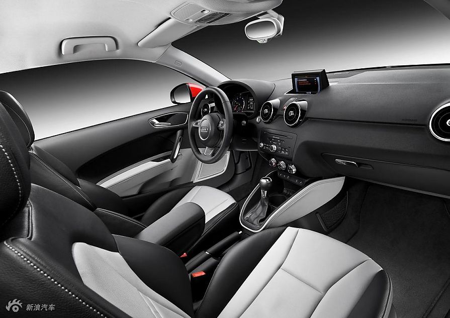 奥迪A1内饰