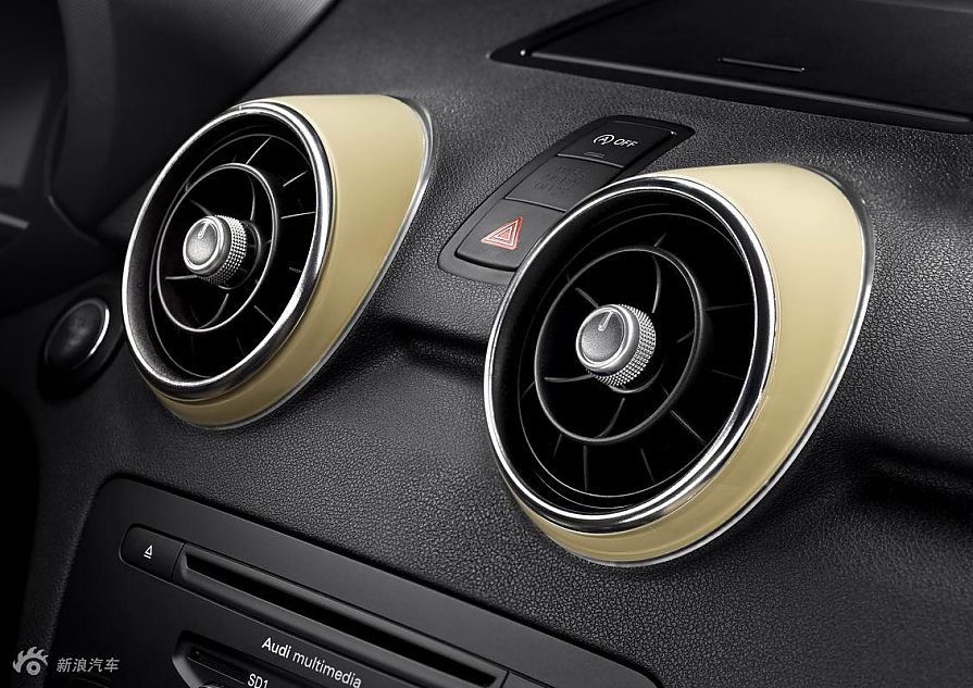 奥迪A1内饰