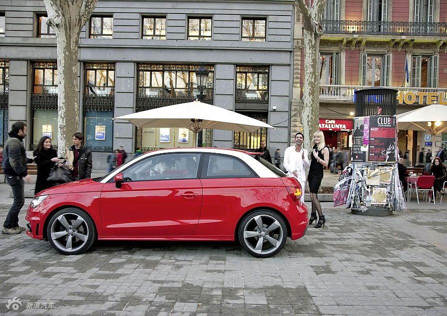 奥迪A1官方图片