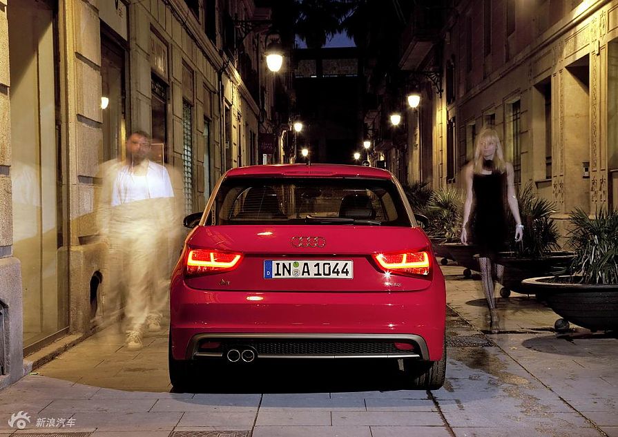 奥迪A1官方图片