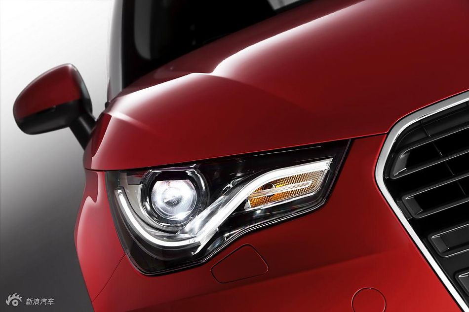 奥迪A1官方图片