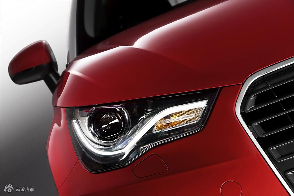 奥迪A1官方图片