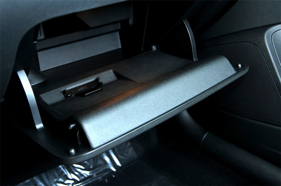 2013款 1.4T 双离合 30 TFSI Sportback Urban 内饰