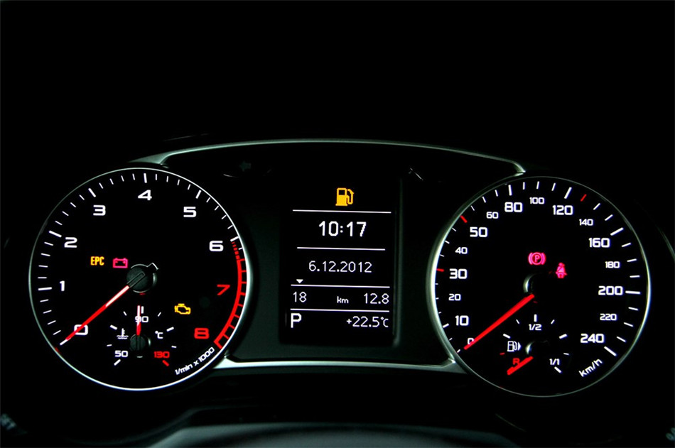 2013款 1.4T 双离合 30 TFSI Sportback Urban 内饰