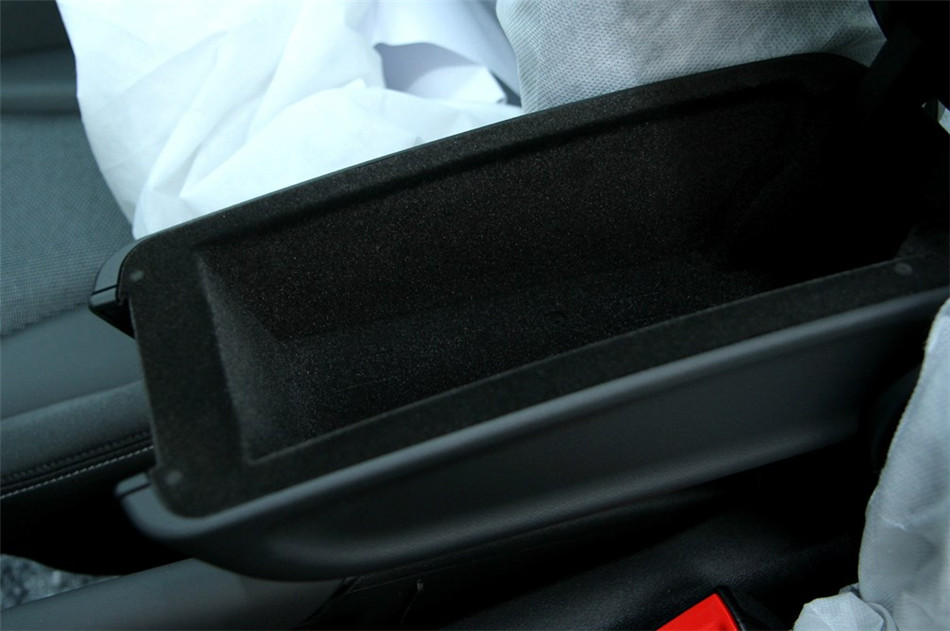 2013款 1.4T 双离合 30 TFSI Sportback Urban 座椅空间