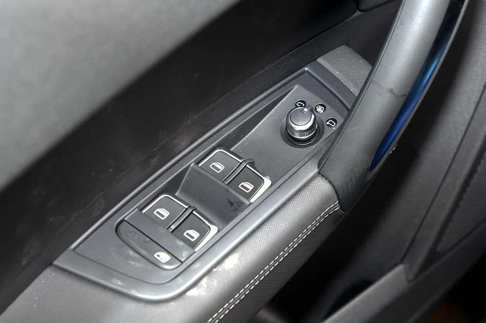 2018款 30 TFSI 限量典藏版 座椅空间