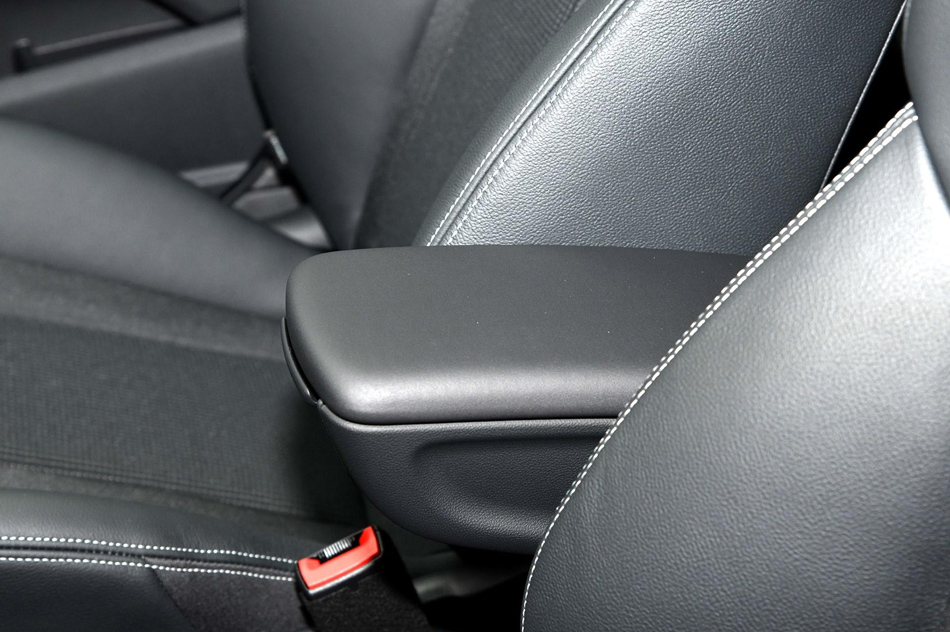 2018款 30 TFSI 限量典藏版 座椅空间