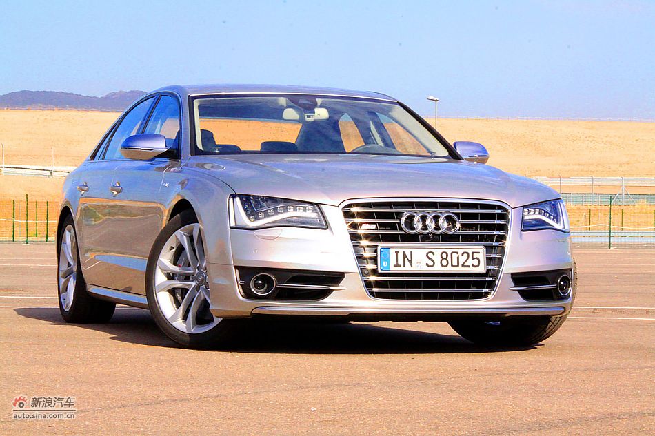 2012款奥迪S8外观