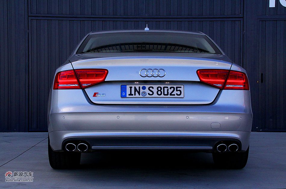 2012款奥迪S8外观