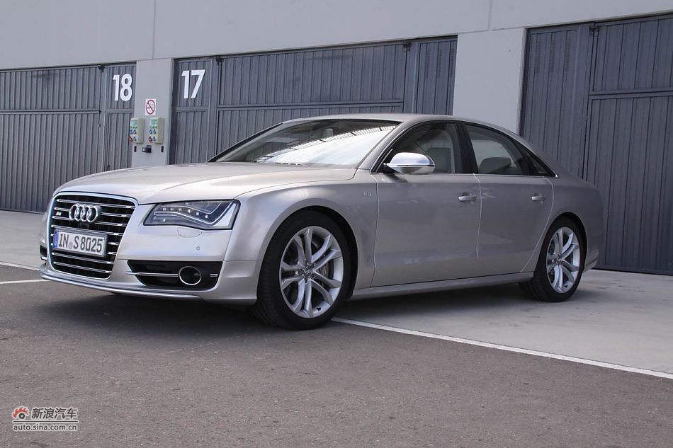 2012款奥迪S8外观