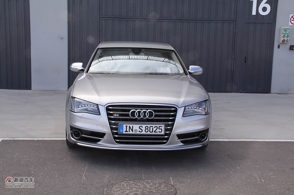 2012款奥迪S8外观
