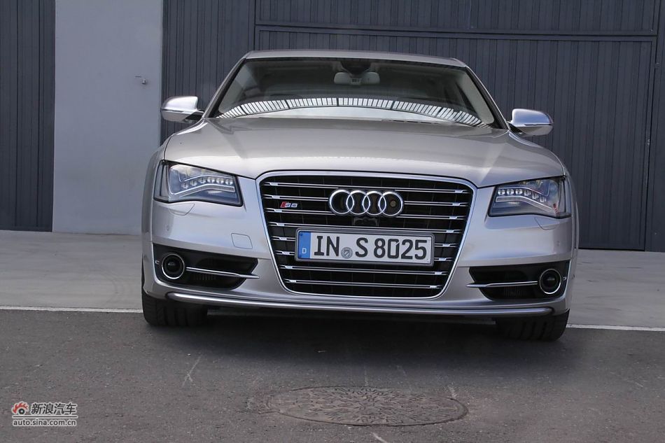 2012款奥迪S8外观