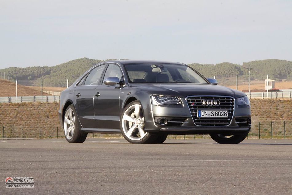 2012款奥迪S8外观