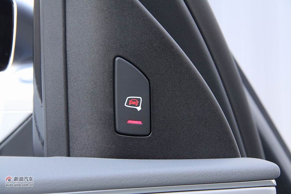 2012款奥迪S8内饰功能