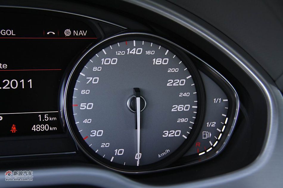 2012款奥迪S8内饰功能