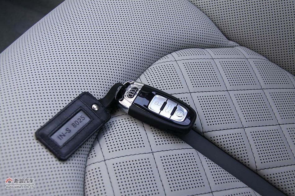2012款奥迪S8外观细节