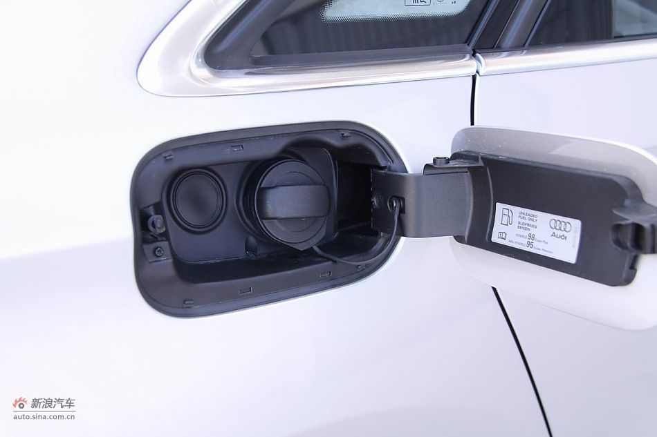 2012款奥迪S8外观细节