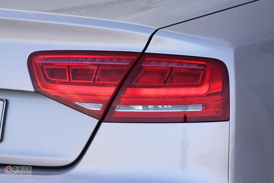 2012款奥迪S8外观细节