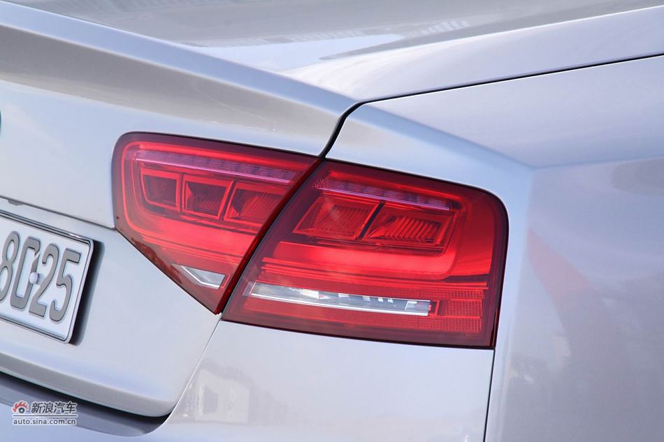 2012款奥迪S8外观细节