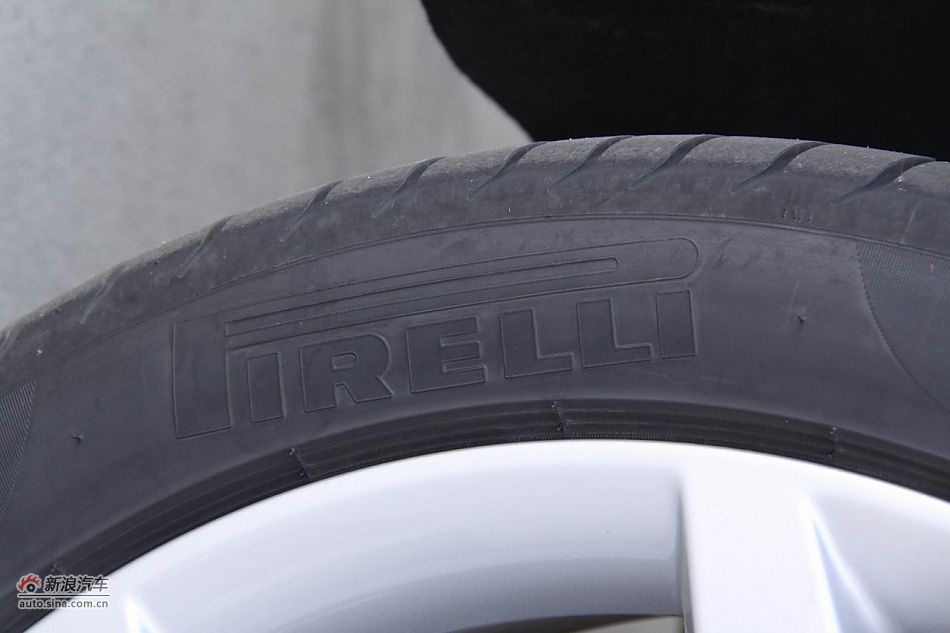 2012款奥迪S8外观细节