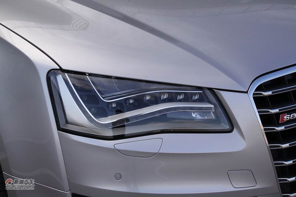 2012款奥迪S8外观细节