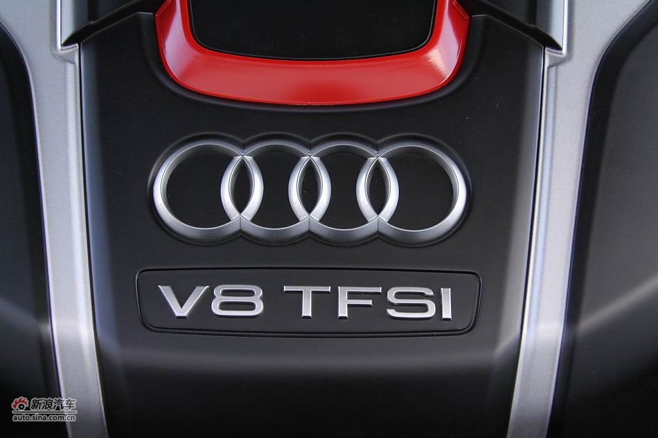 2012款奥迪S8引擎