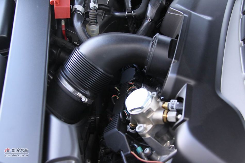 2012款奥迪S8引擎