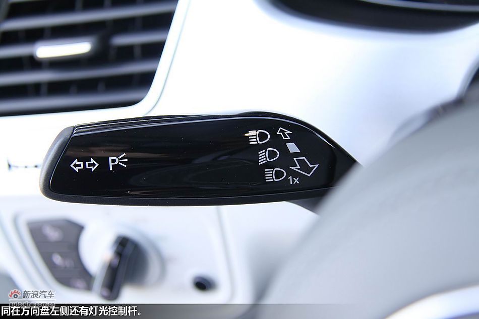 西班牙体验2012款奥迪S8