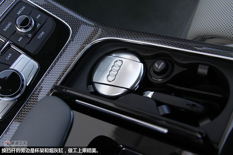 西班牙体验2012款奥迪S8