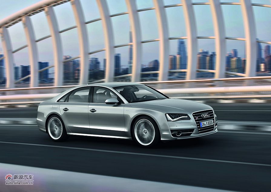 2012款奥迪S8官图