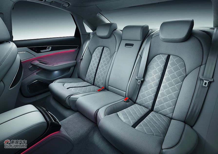 2012款奥迪S8官图