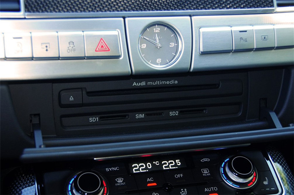 2013款 4.0TFSI AT quattro 内饰