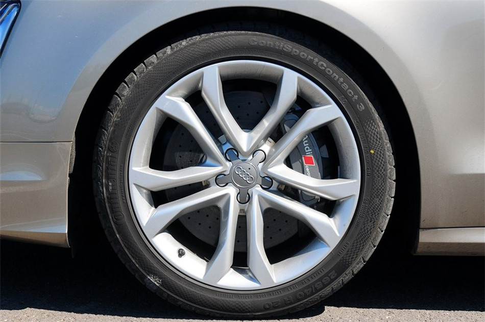 2013款 4.0TFSI AT quattro 其他