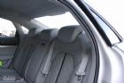 2012款奥迪S8座椅空间