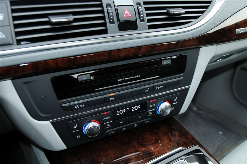 2013款 50 TFSI quattro豪华型 内饰